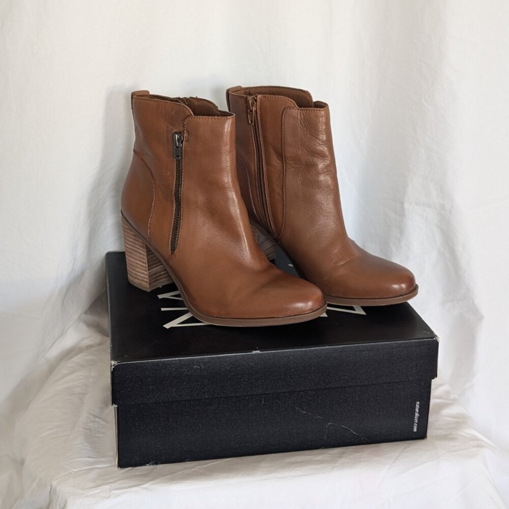 Naturalizer Tan Leather Ankle Booties